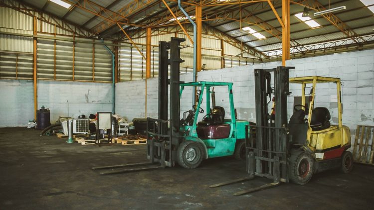Two forklift in a shelter